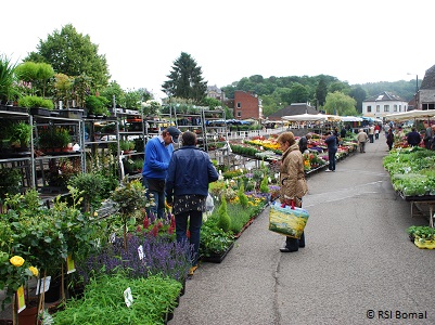 Zondagsmarkt Petite Batte Bomal (8 km van Durbuy)